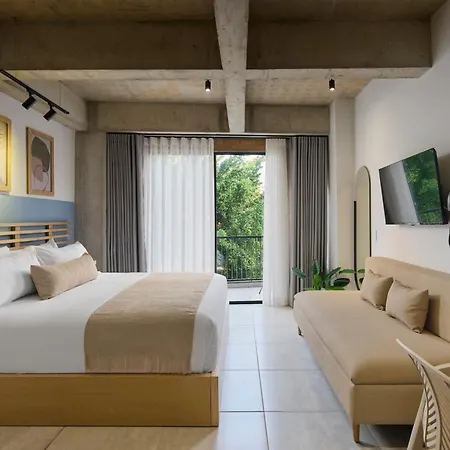 30 Living Suites Medellin Exterior photo