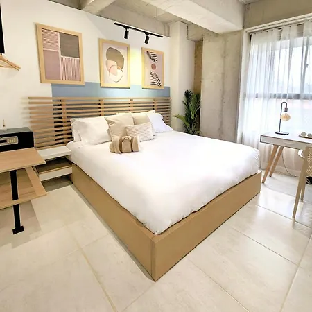 30 Living Suites Medellin Exterior photo