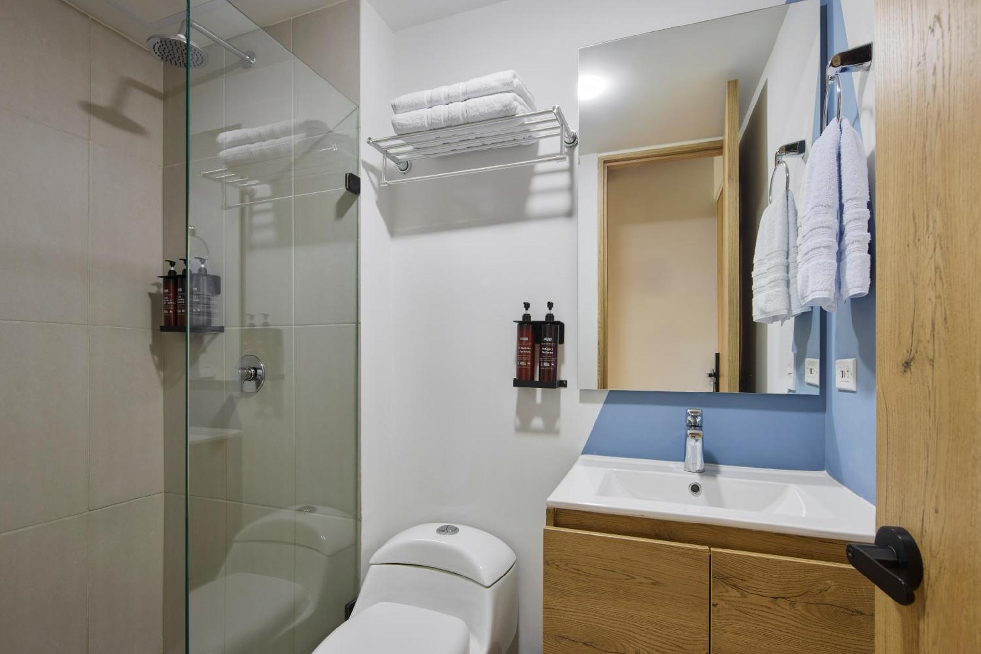 30 Living 4* Medellin