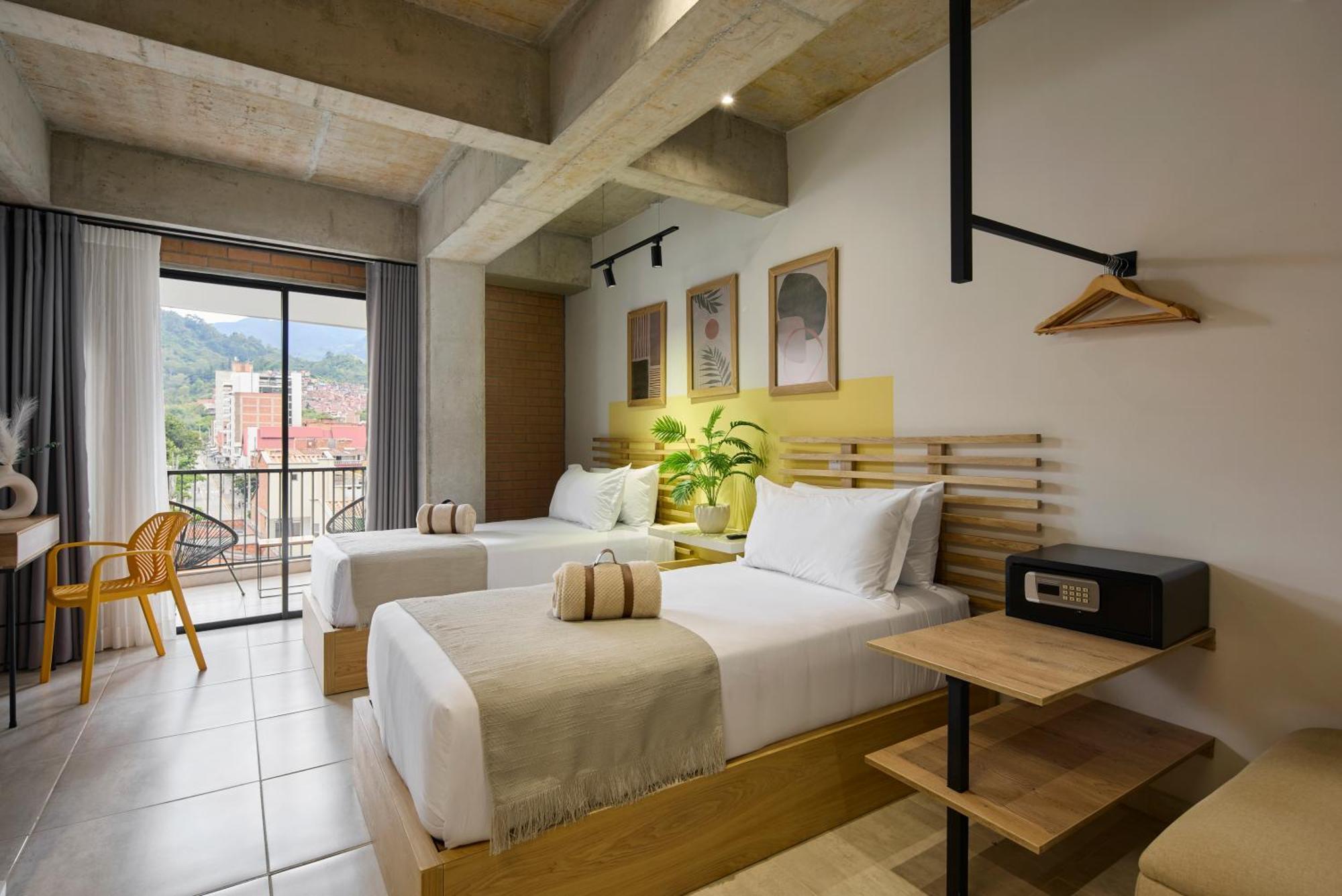 30 Living 4* Medellin